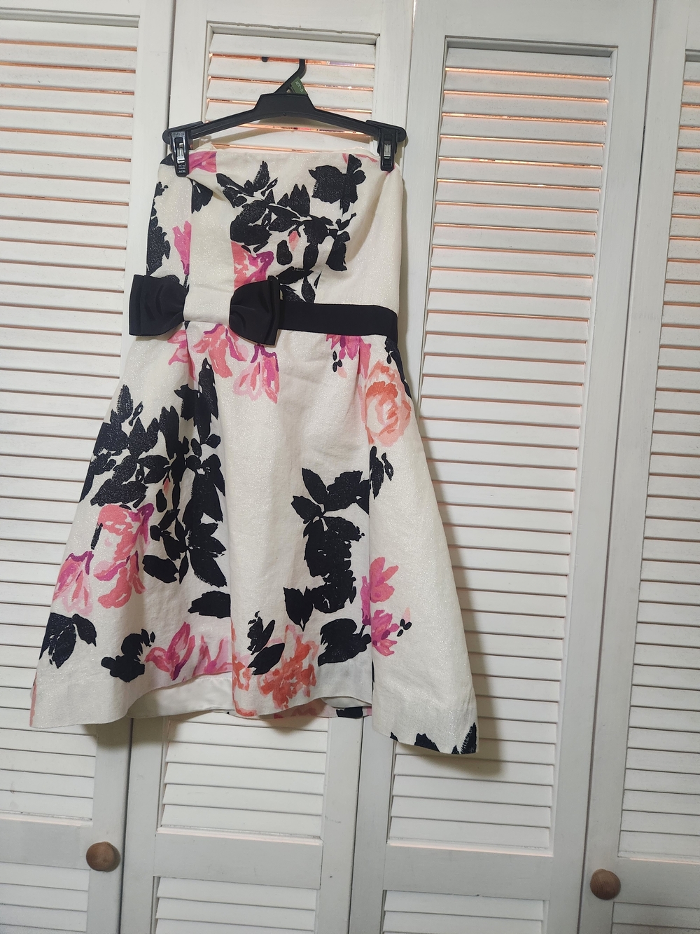 Lilly Pulitzer White Floral Circle Skirt with Black Bow